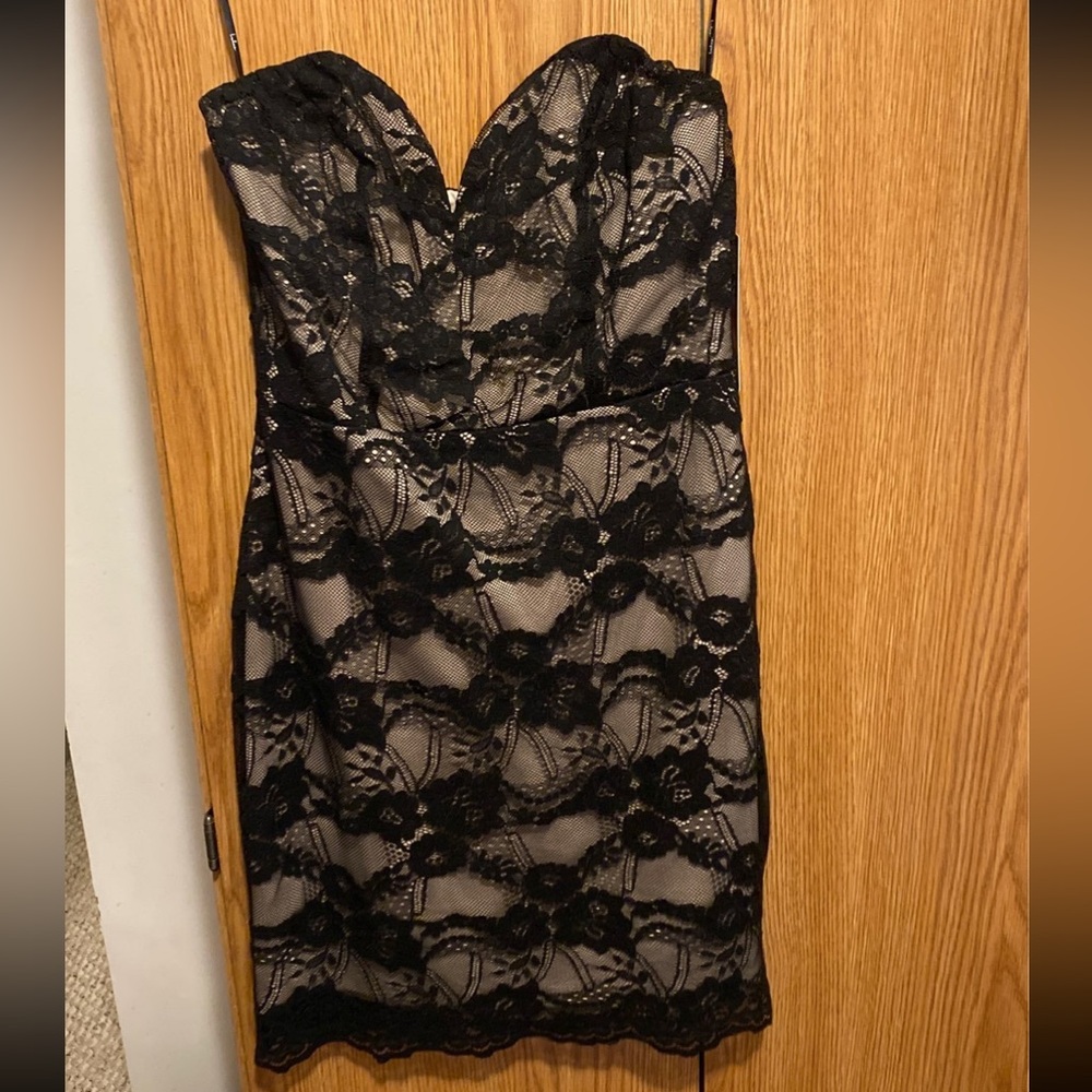 Lulus dress nwt black lace